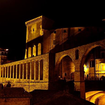 Affittacamere La Magica Torre Pitigliano Buitenkant foto